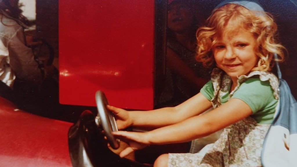 Joukje op 6-jarige leeftijd, toen ze nog in Koudekerk aan den Rijn woonde. 